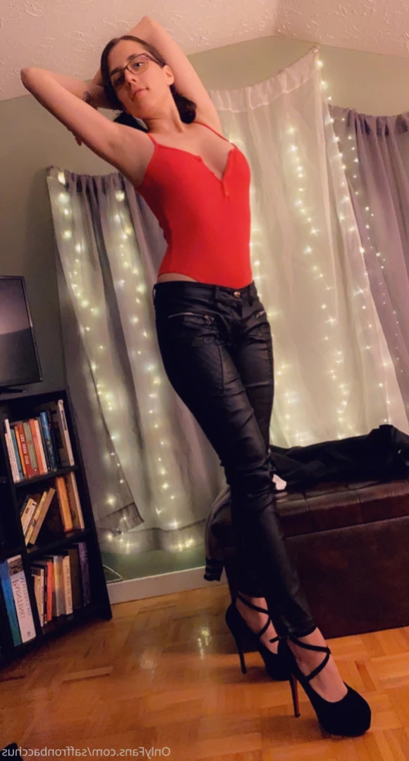 Saffron Bacchus [ saffronbacchus ] Onlyfans leaked photo 16128459 on Hotleaks.tv