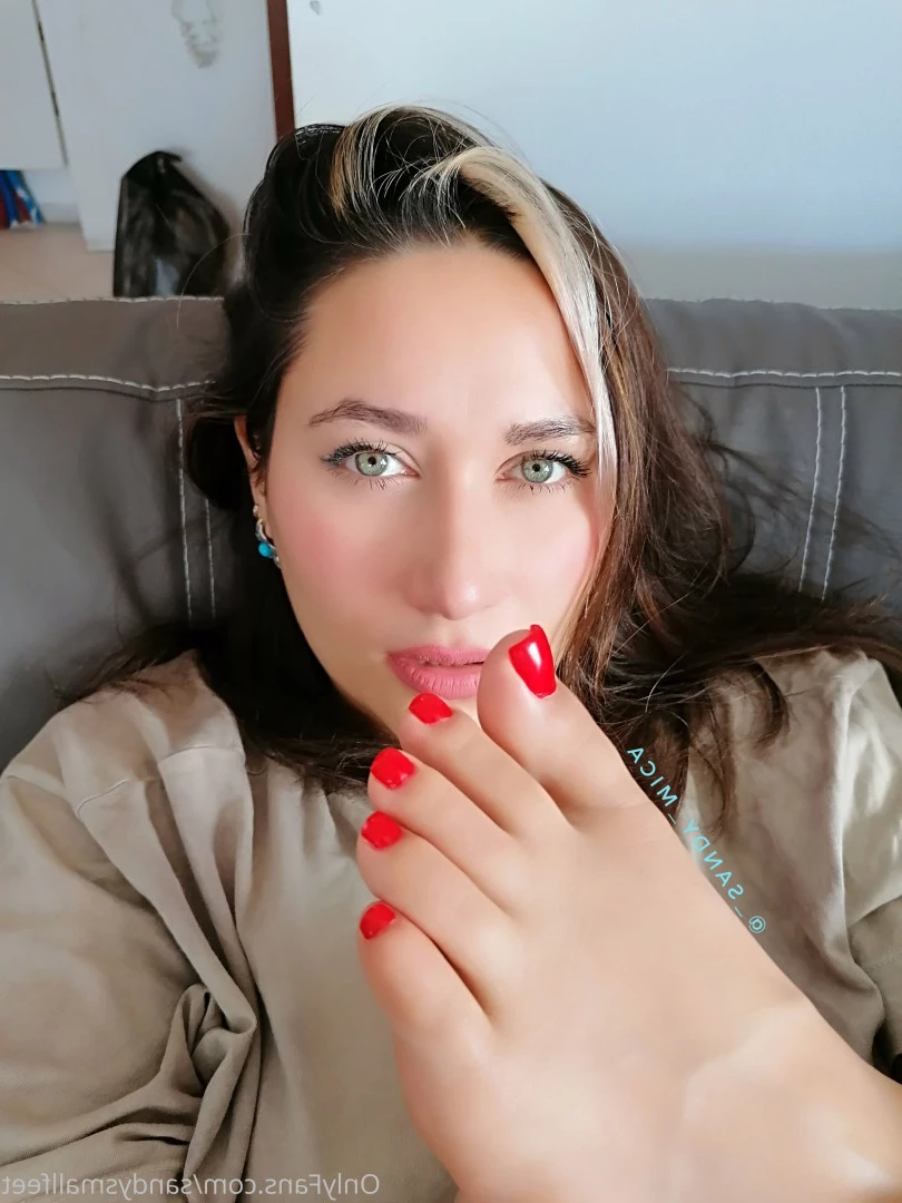 Mica Sandy [ sandysmallfeet ] Onlyfans leaked photo 10105672 on Hotleaks.tv