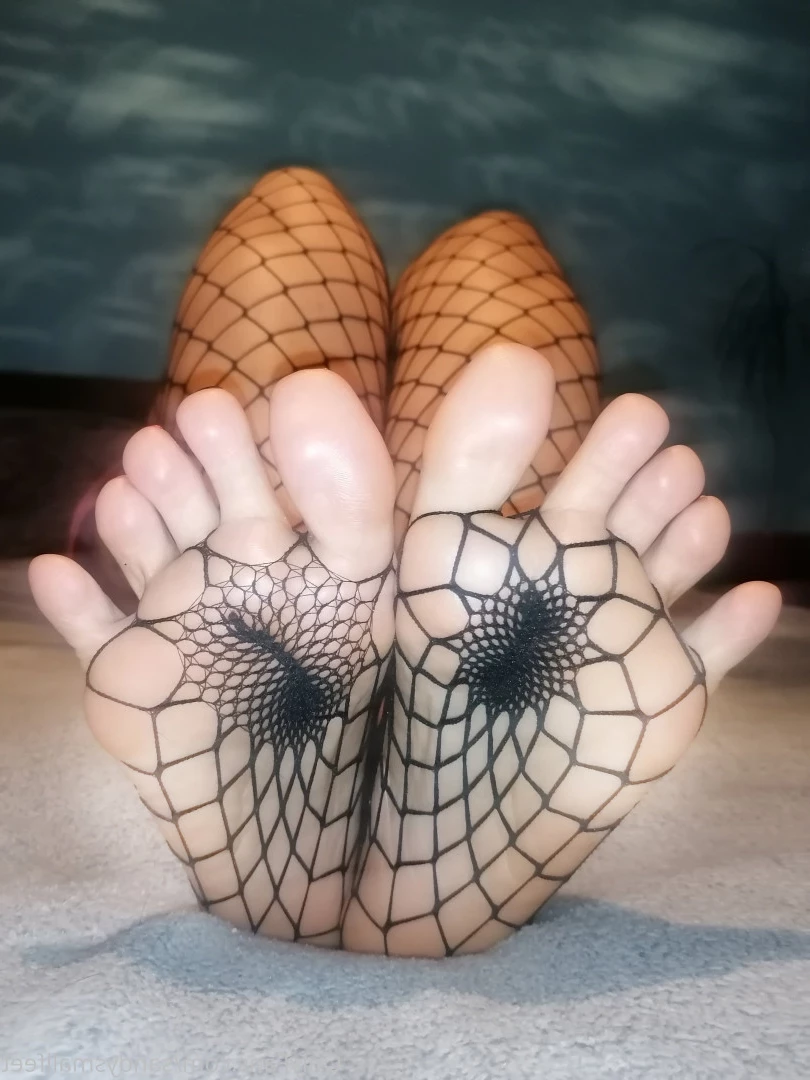Mica Sandy [ sandysmallfeet ] Onlyfans leaked photo 10113752 on Hotleaks.tv