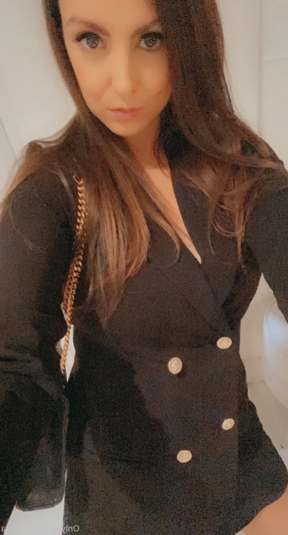Sara Bella London [ sarabella ] Onlyfans leaked photo 8211910 on Hotleaks.tv