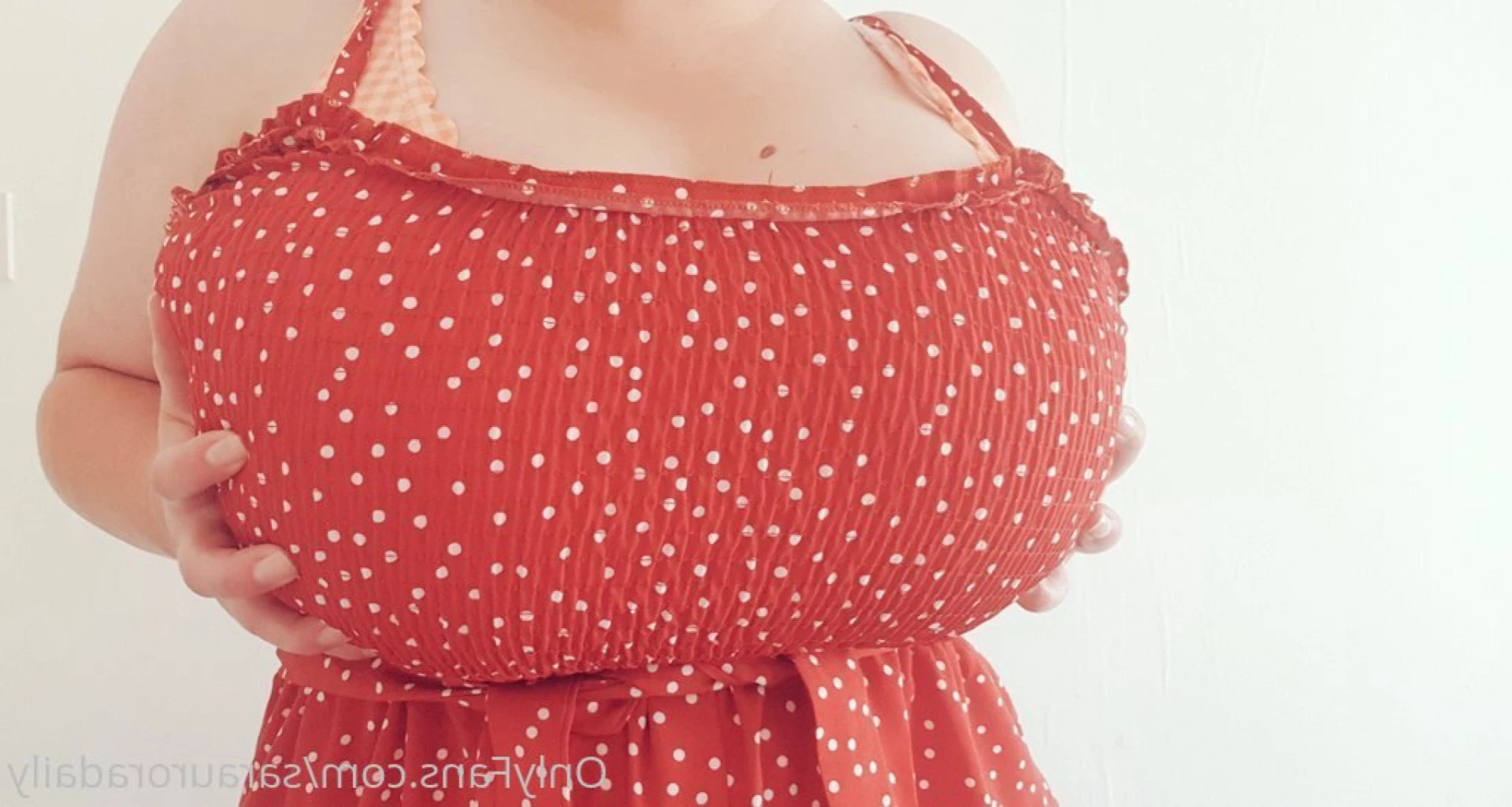 Sara [ sarauroradaily ] Onlyfans leaked photo 12228398 on Hotleaks.tv