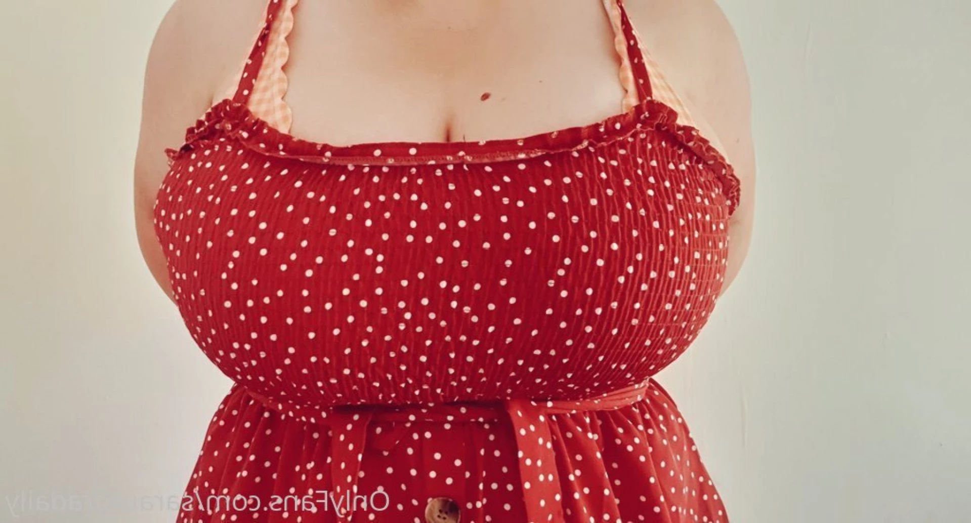 Sara [ sarauroradaily ] Onlyfans leaked photo 15852743 on Hotleaks.tv