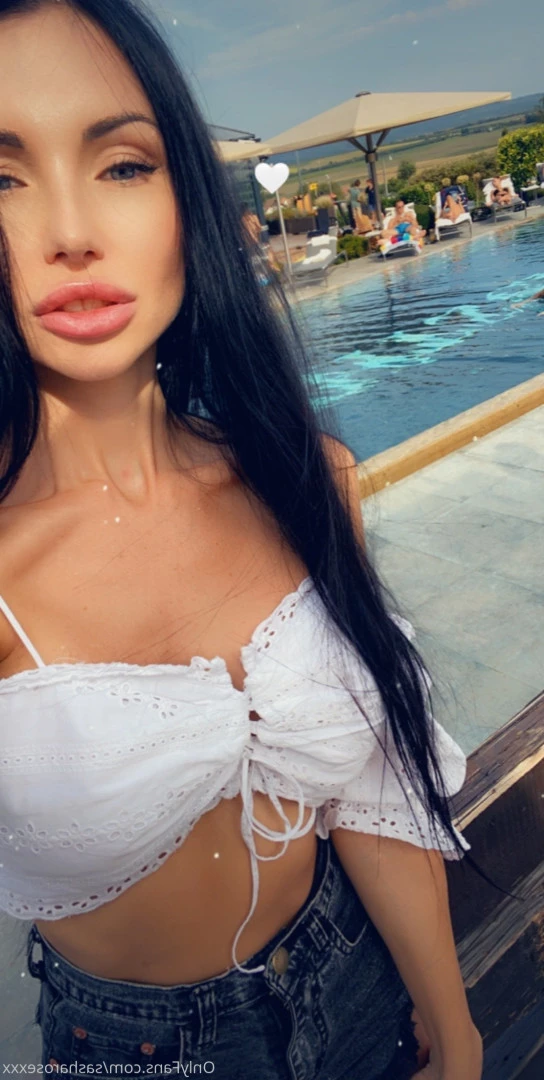 SashaRose [ sasharosexxx ] Onlyfans leaked photo 8400393 on Hotleaks.tv