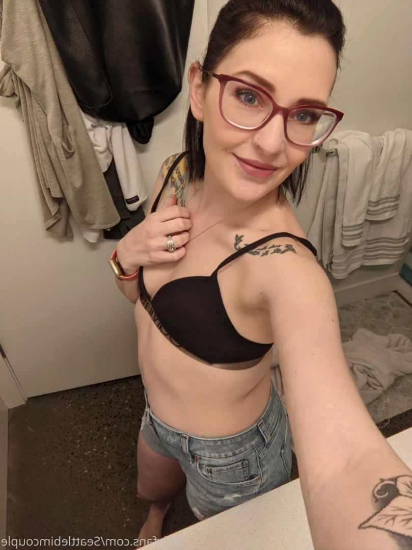 🌹Rhi Baby💗 [ seattlebimcouple ] Onlyfans leaked photo 12230912 on Hotleaks.tv