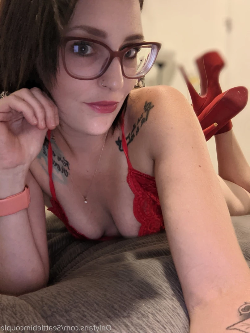 🌹Rhi Baby💗 [ seattlebimcouple ] Onlyfans leaked photo 12231013 on Hotleaks.tv