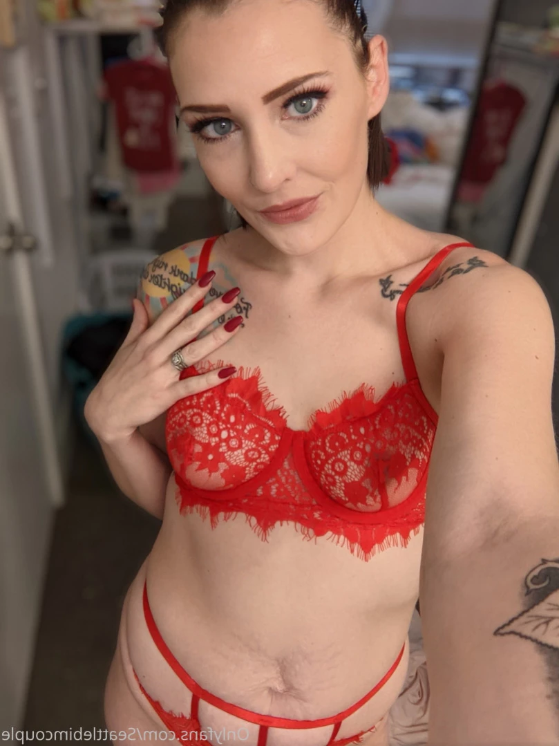🌹Rhi Baby💗 [ seattlebimcouple ] Onlyfans leaked photo 12231228 on Hotleaks.tv