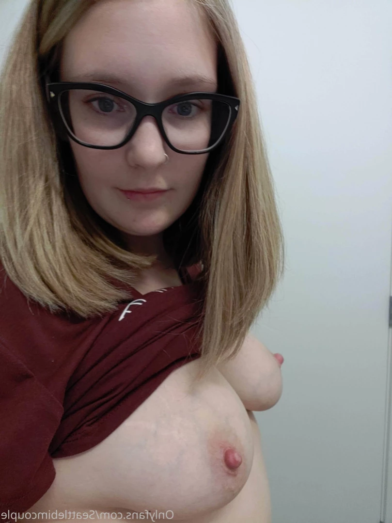 🌹Rhi Baby💗 [ seattlebimcouple ] Onlyfans leaked photo 12387347 on Hotleaks.tv