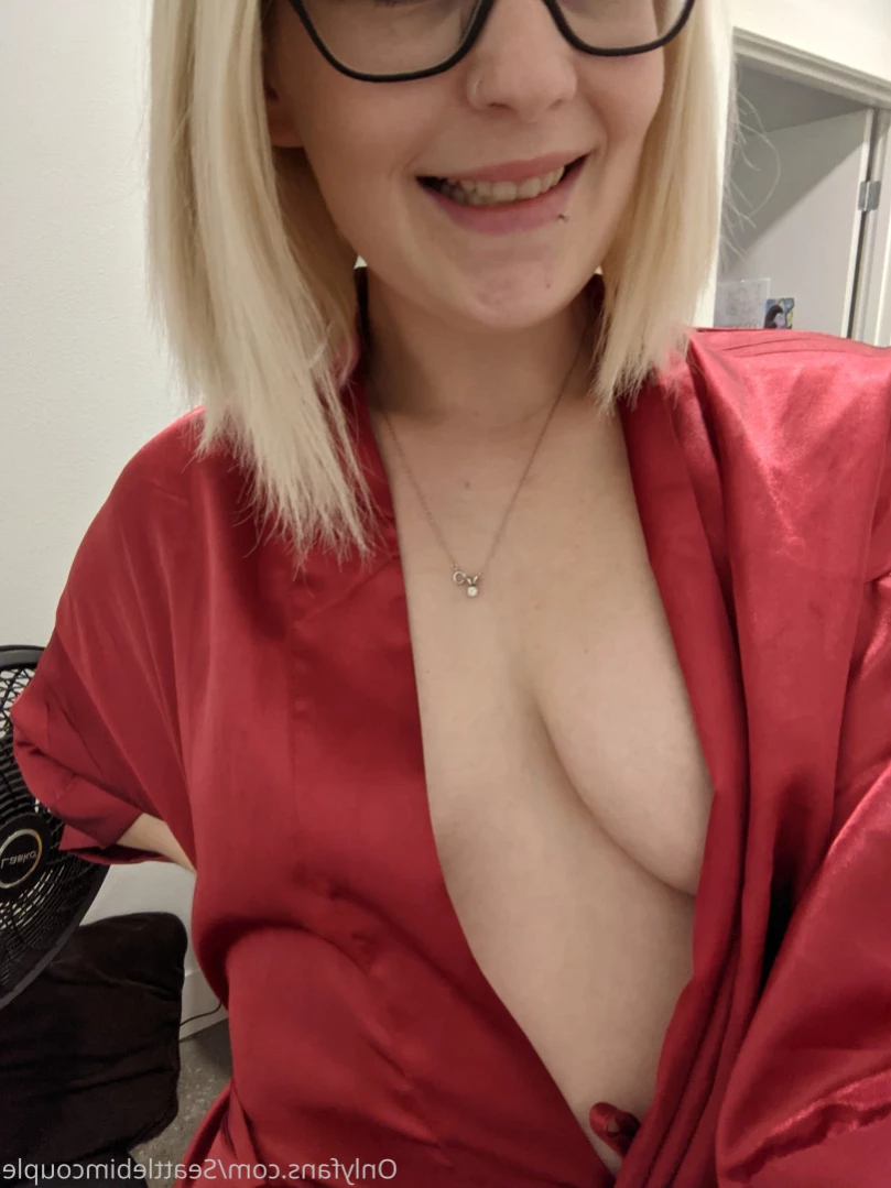 🌹Rhi Baby💗 [ seattlebimcouple ] Onlyfans leaked photo 13347434 on Hotleaks.tv