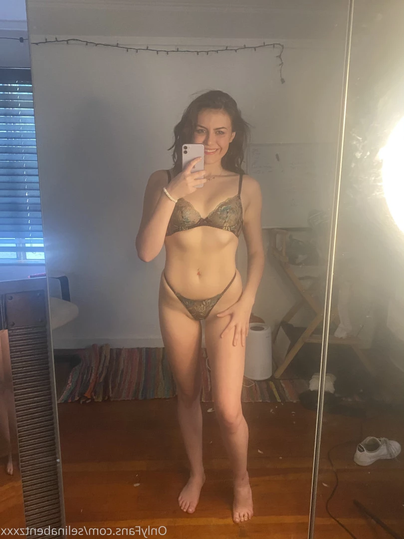 Selina Bentz [ selinabentzxxx ] Onlyfans leaked photo 8295554 on Hotleaks.tv