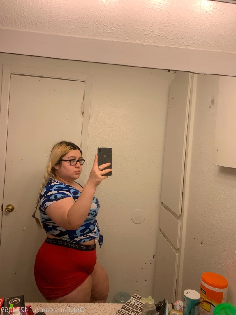 𝗬𝗢𝗨𝗥 𝗟𝗔𝗧𝗜𝗡𝗔 𝗚𝗜𝗥𝗟𝗙𝗥𝗜𝗘𝗡𝗗 🍑💖 [ shadydoll2 ] Onlyfans leaked photo 9966129 on Hotleaks.tv