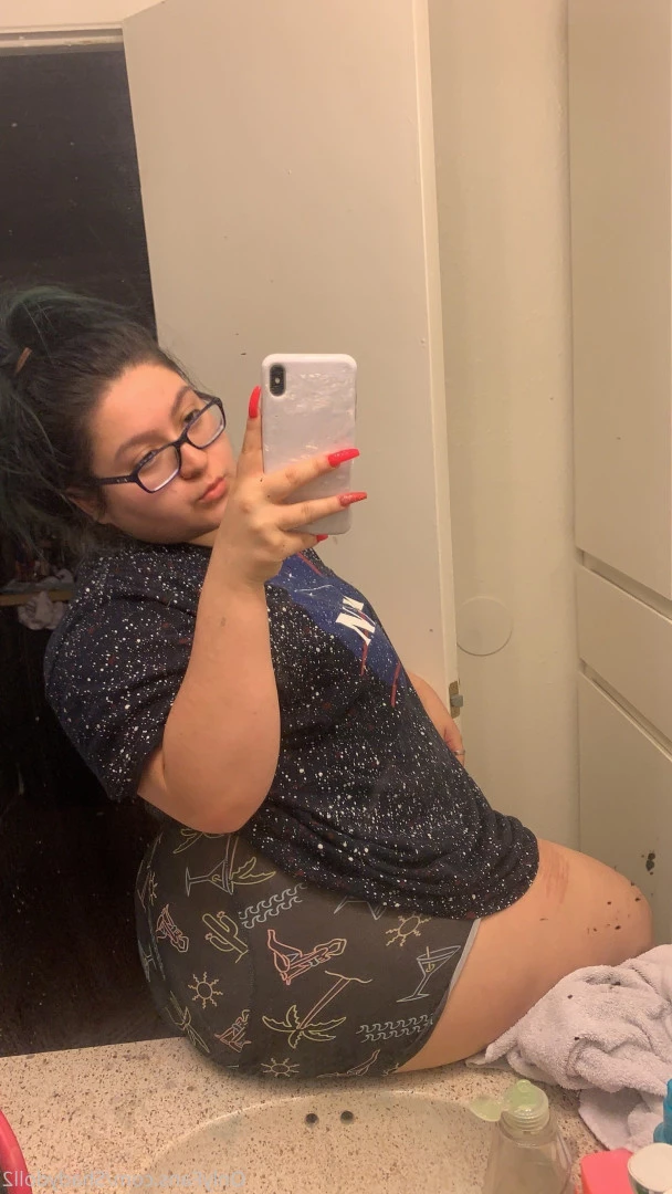 𝗬𝗢𝗨𝗥 𝗟𝗔𝗧𝗜𝗡𝗔 𝗚𝗜𝗥𝗟𝗙𝗥𝗜𝗘𝗡𝗗 🍑💖 [ shadydoll2 ] Onlyfans leaked photo 9966266 on Hotleaks.tv