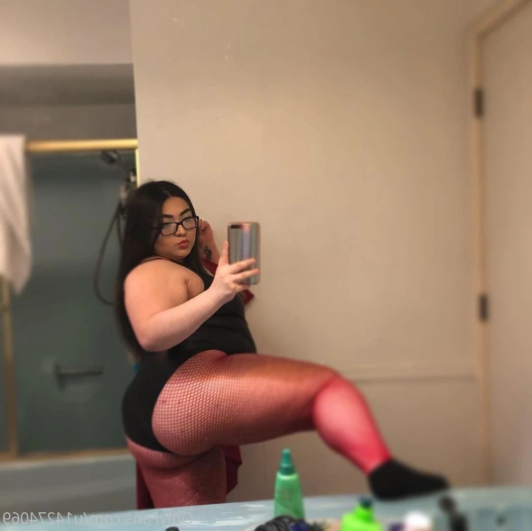 𝗬𝗢𝗨𝗥 𝗟𝗔𝗧𝗜𝗡𝗔 𝗚𝗜𝗥𝗟𝗙𝗥𝗜𝗘𝗡𝗗 🍑💖 [ shadydoll2 ] Onlyfans leaked photo 9966652 on Hotleaks.tv