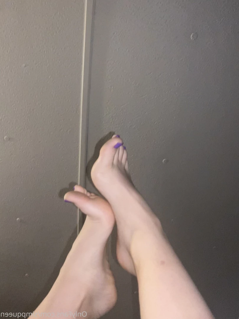 simpqueen 18+ [ simpqueen ] Onlyfans leaked photo 12177792 on Hotleaks.tv