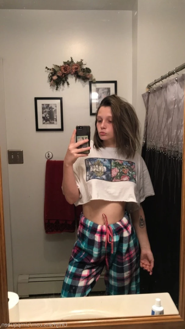 simpqueen 18+ [ simpqueen ] Onlyfans leaked photo 12178137 on Hotleaks.tv