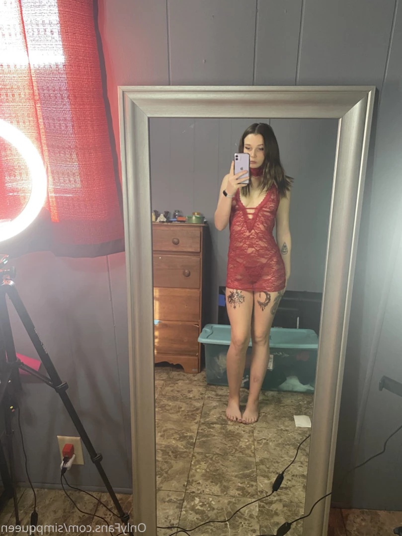 simpqueen 18+ [ simpqueen ] Onlyfans leaked photo 12178300 on Hotleaks.tv
