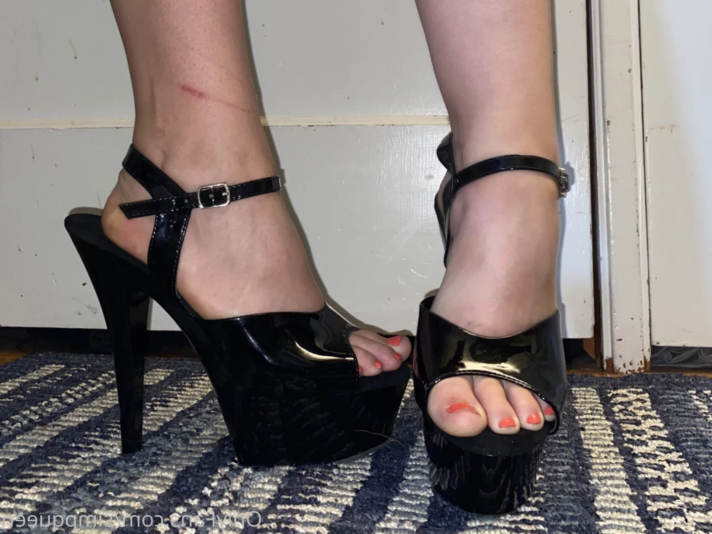 simpqueen 18+ [ simpqueen ] Onlyfans leaked photo 12835953 on Hotleaks.tv