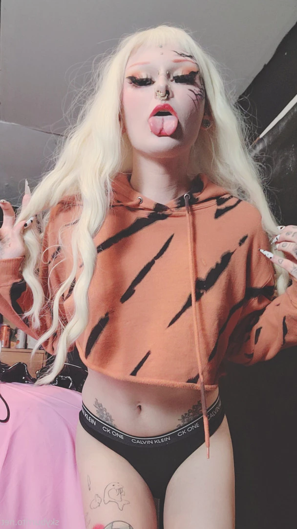 Sky Burrito [ skyburrito ] Onlyfans leaked photo 8327283 on Hotleaks.tv