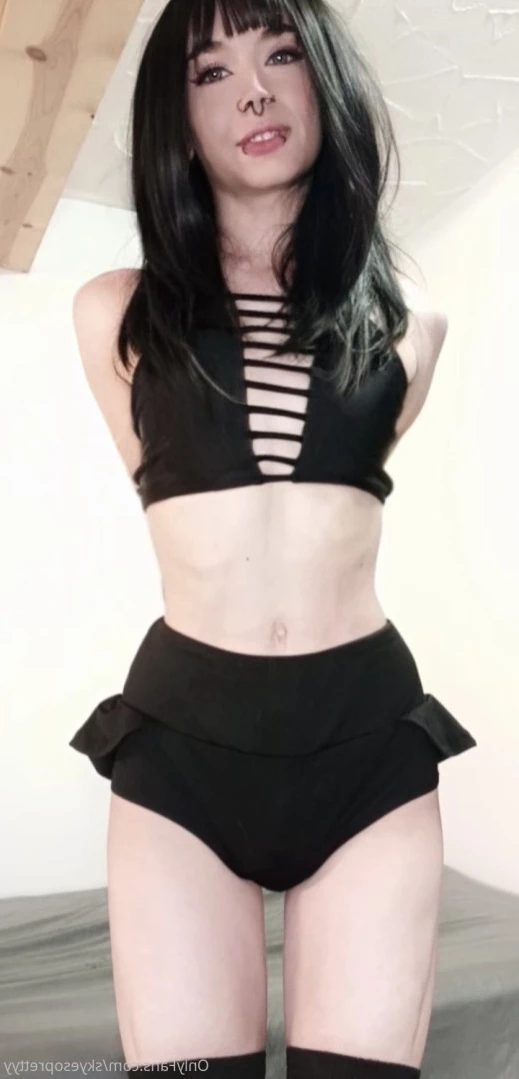 Skye [ skyesoprettyy ] Onlyfans leaked photo 11404509 on Hotleaks.tv