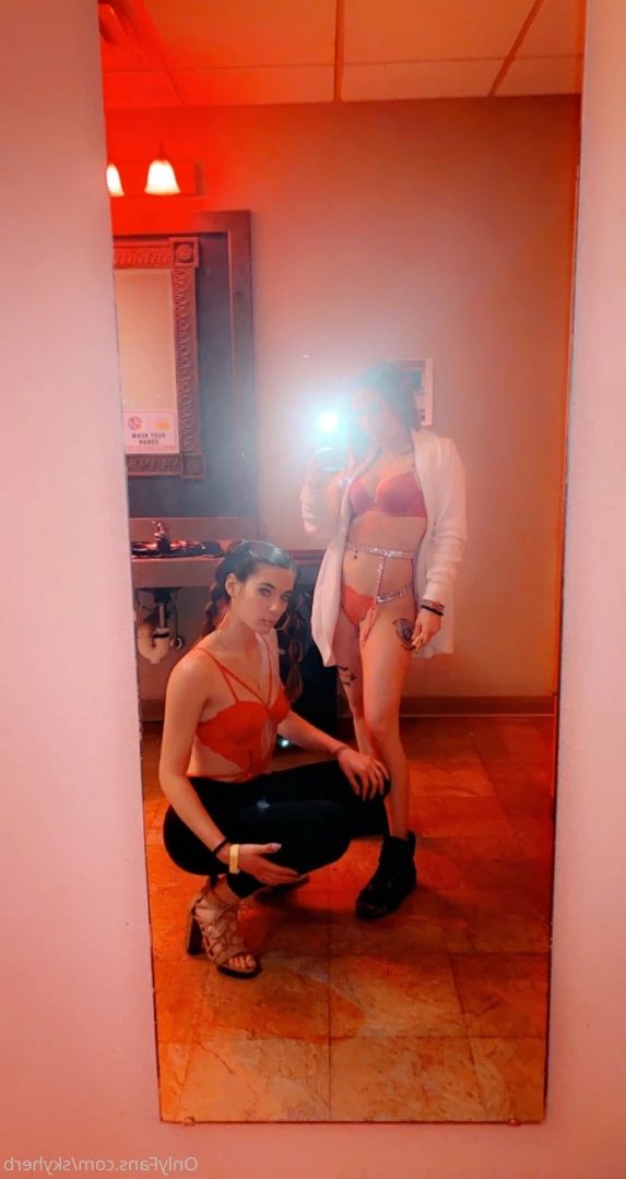 skyherb Onlyfans leaked photo 9695948 on Hotleaks.tv