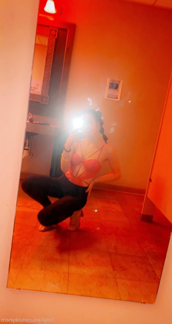 skyherb Onlyfans leaked photo 9696330 on Hotleaks.tv