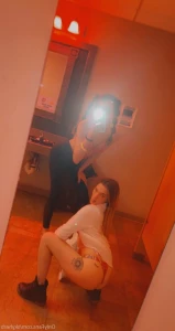9696572