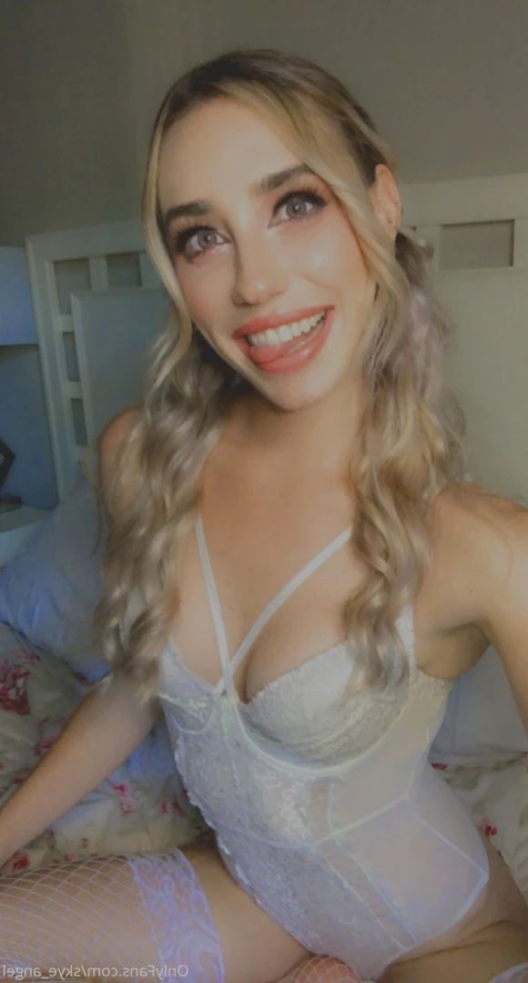 Skyler Grey [ skyler_angel ] Onlyfans leaked photo 14054121 on Hotleaks.tv