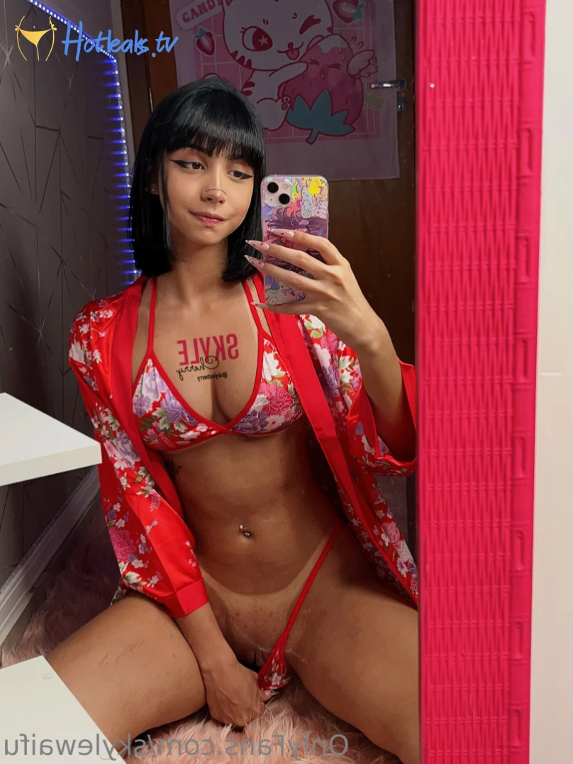 Skyle [ skylewaifu ] Onlyfans leaked photo 14608582 on Hotleaks.tv