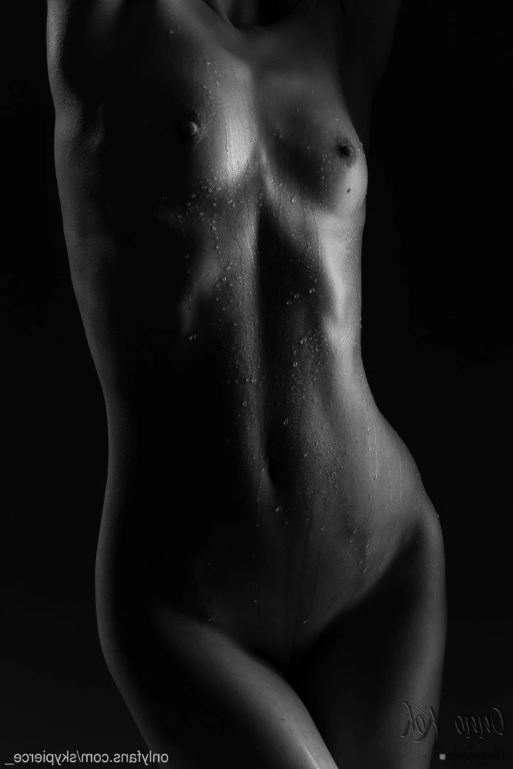 Sky Pierce's Old Account [ skypierceofficial ] Onlyfans leaked photo 8229635 on Hotleaks.tv