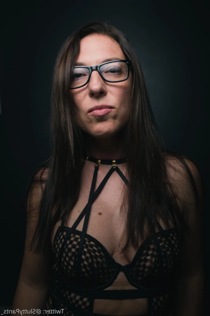 Average UK Mum [ averageukmum ] Onlyfans leaked photo 11410603 on Hotleaks.tv