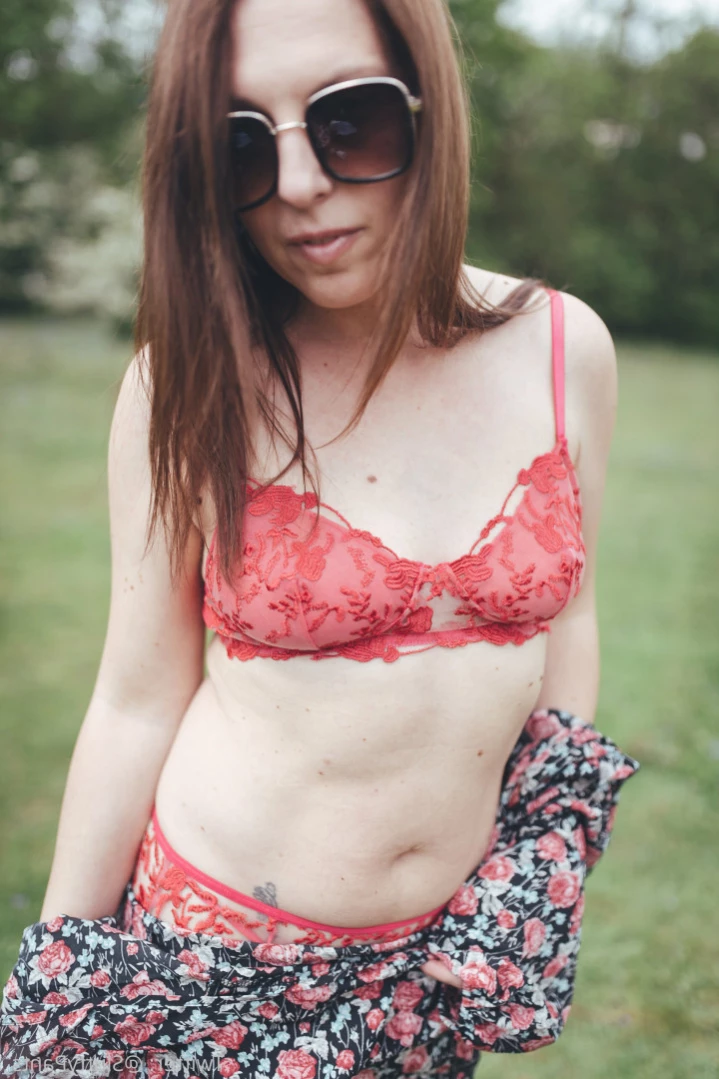 Average UK Mum [ averageukmum ] Onlyfans leaked photo 11411787 on Hotleaks.tv