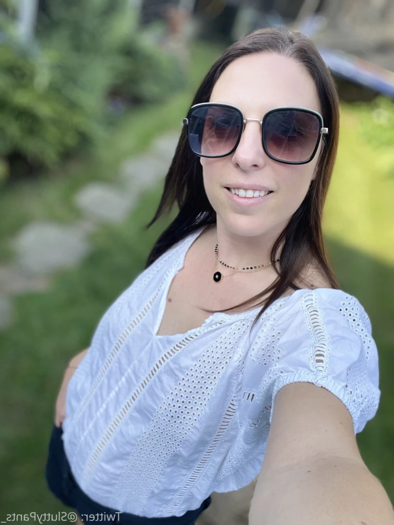 Average UK Mum [ averageukmum ] Onlyfans leaked photo 11419698 on Hotleaks.tv