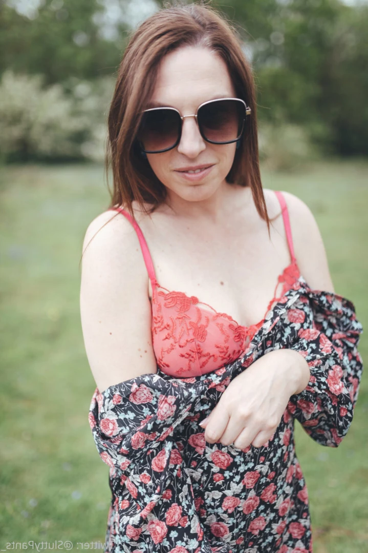 Average UK Mum [ averageukmum ] Onlyfans leaked photo 11425832 on Hotleaks.tv