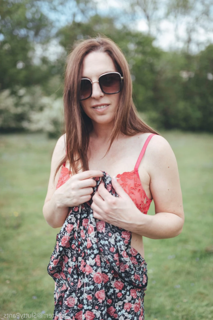 Average UK Mum [ averageukmum ] Onlyfans leaked photo 11426393 on Hotleaks.tv