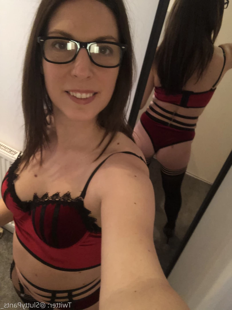 Average UK Mum [ averageukmum ] Onlyfans leaked photo 11427308 on Hotleaks.tv