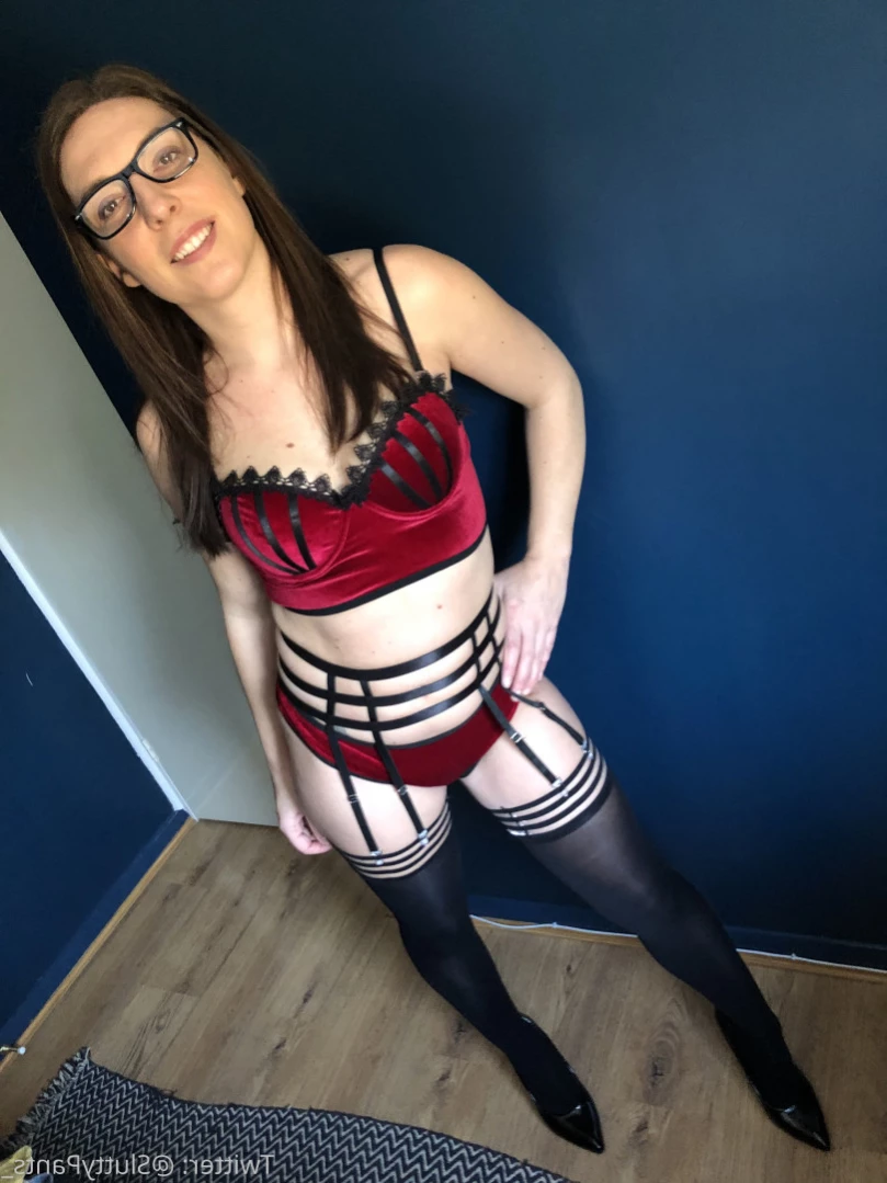 Average UK Mum [ averageukmum ] Onlyfans leaked photo 11427520 on Hotleaks.tv