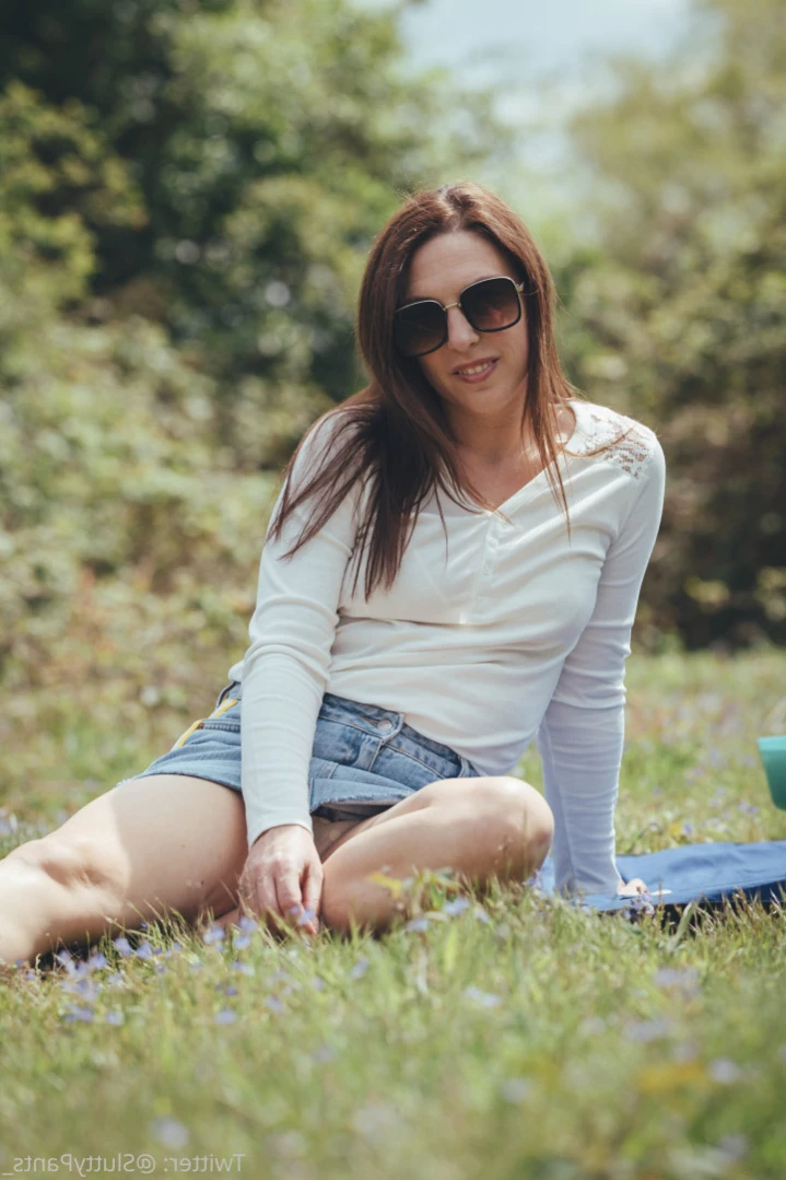 Average UK Mum [ averageukmum ] Onlyfans leaked photo 11428549 on Hotleaks.tv