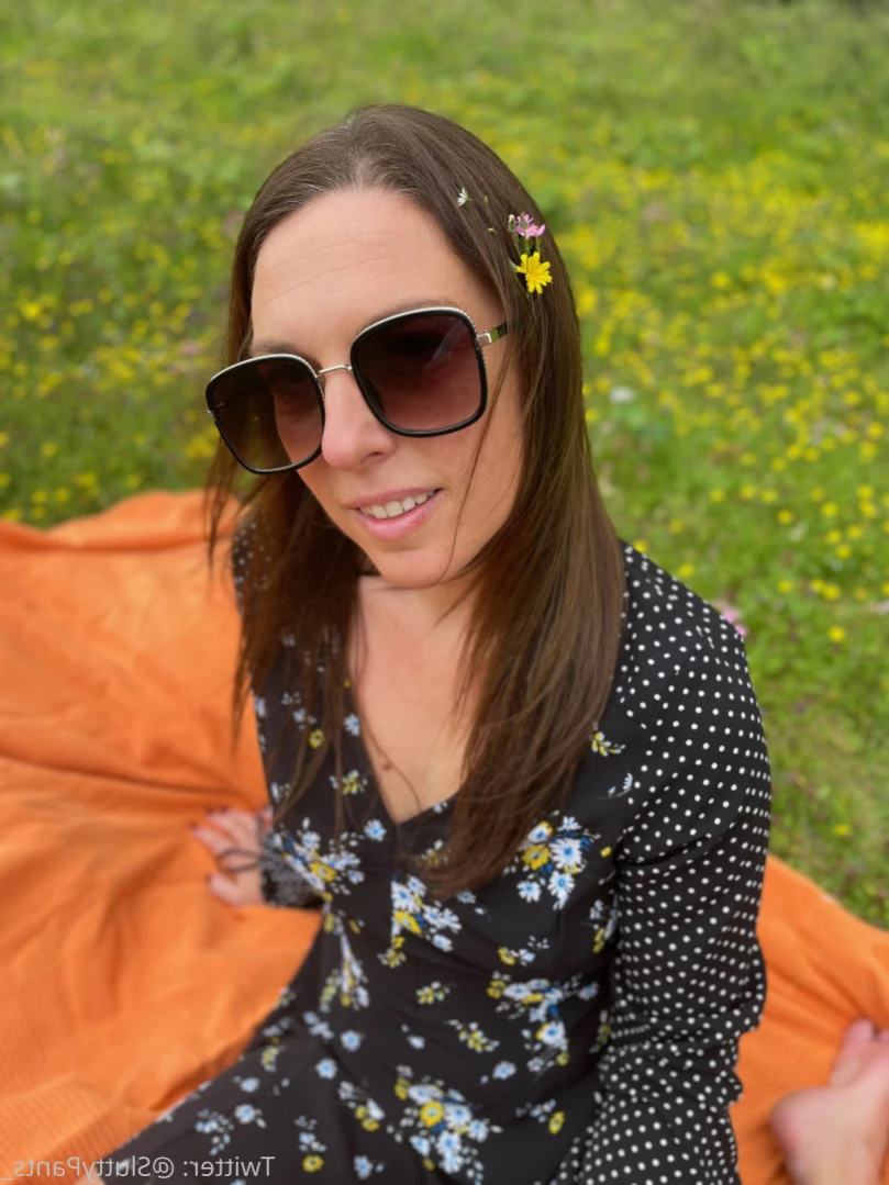 Average UK Mum [ averageukmum ] Onlyfans leaked photo 11429203 on Hotleaks.tv
