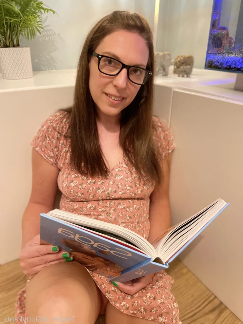 Average UK Mum [ averageukmum ] Onlyfans leaked photo 11429315 on Hotleaks.tv