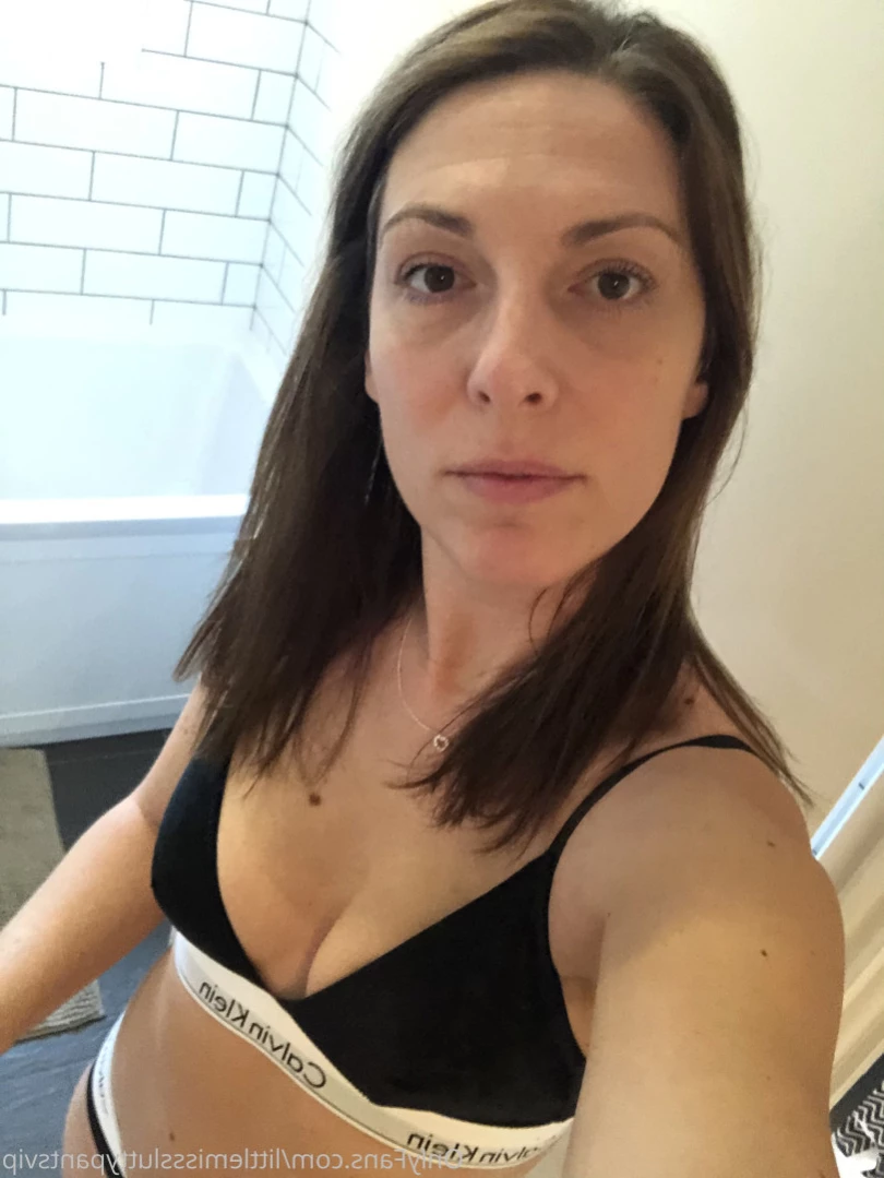 Average UK Mum [ averageukmum ] Onlyfans leaked photo 11596416 on Hotleaks.tv