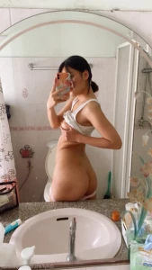 15851904