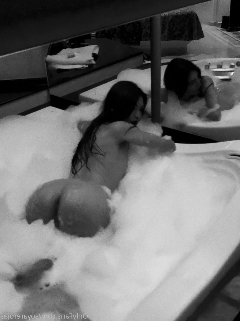 Are Rojas [ soyarerojas ] Onlyfans leaked photo 9968593 on Hotleaks.tv