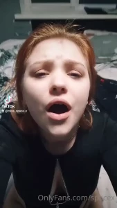 9945885