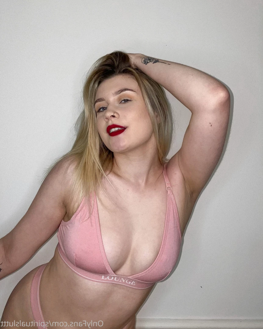 Caitlin 👅 Your secret GF [ caitliinn ] Onlyfans leaked photo 11795995 on Hotleaks.tv