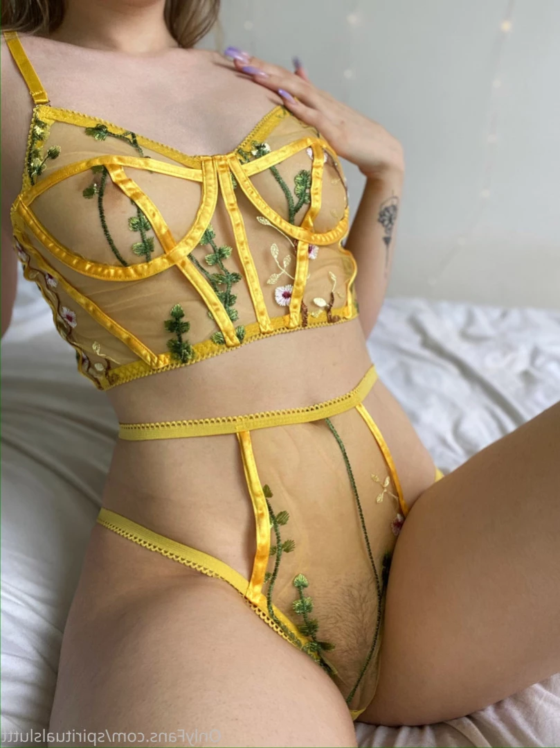 Caitlin 👅 Your secret GF [ caitliinn ] Onlyfans leaked photo 13358210 on Hotleaks.tv