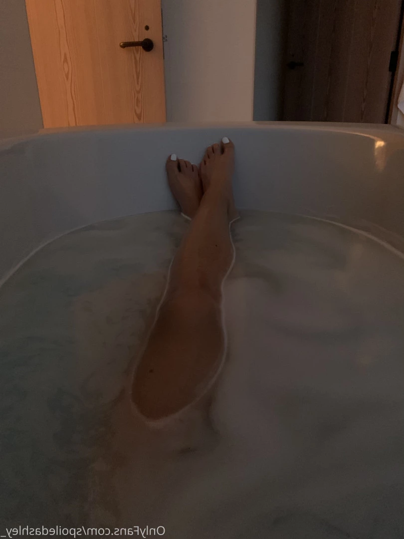 Princess Ashley [ spoiledashley_ ] Onlyfans leaked photo 8100311 on Hotleaks.tv