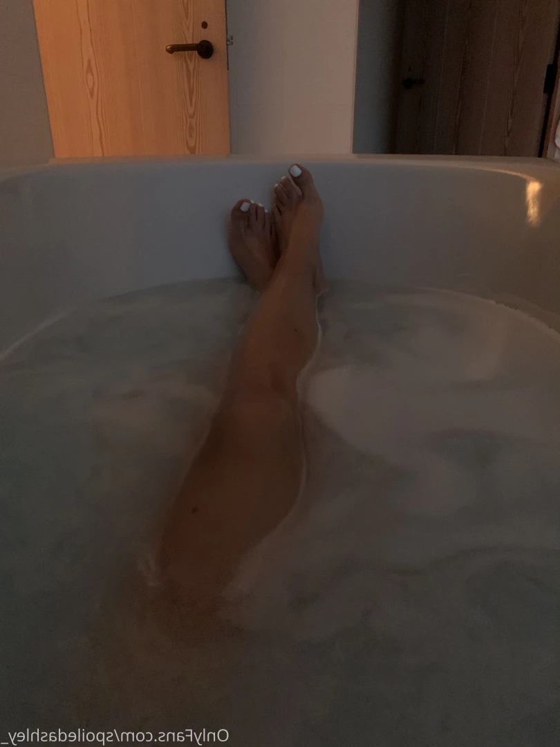 Princess Ashley [ spoiledashley_ ] Onlyfans leaked photo 8100989 on Hotleaks.tv