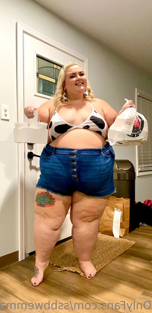 Ssbbw Emma [ ssbbwemma ] Onlyfans leaked photo 16047065 on Hotleaks.tv