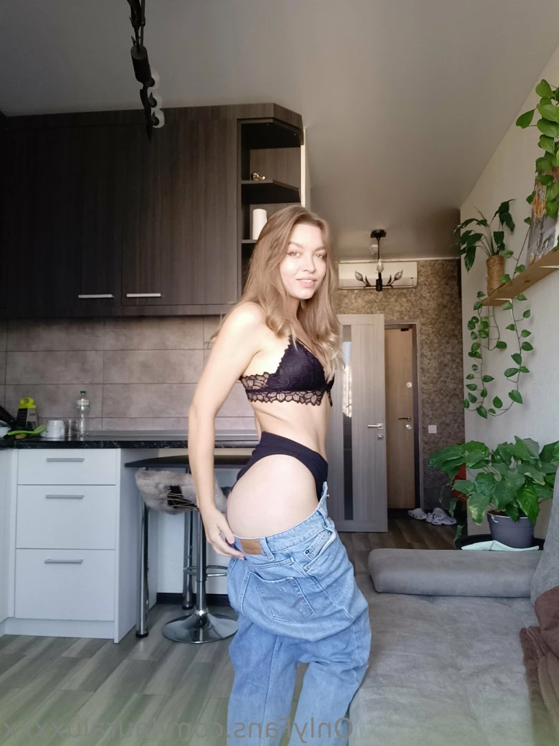 Stepsis Caprice [ stepsiscaprice ] Onlyfans leaked photo 9751305 on Hotleaks.tv