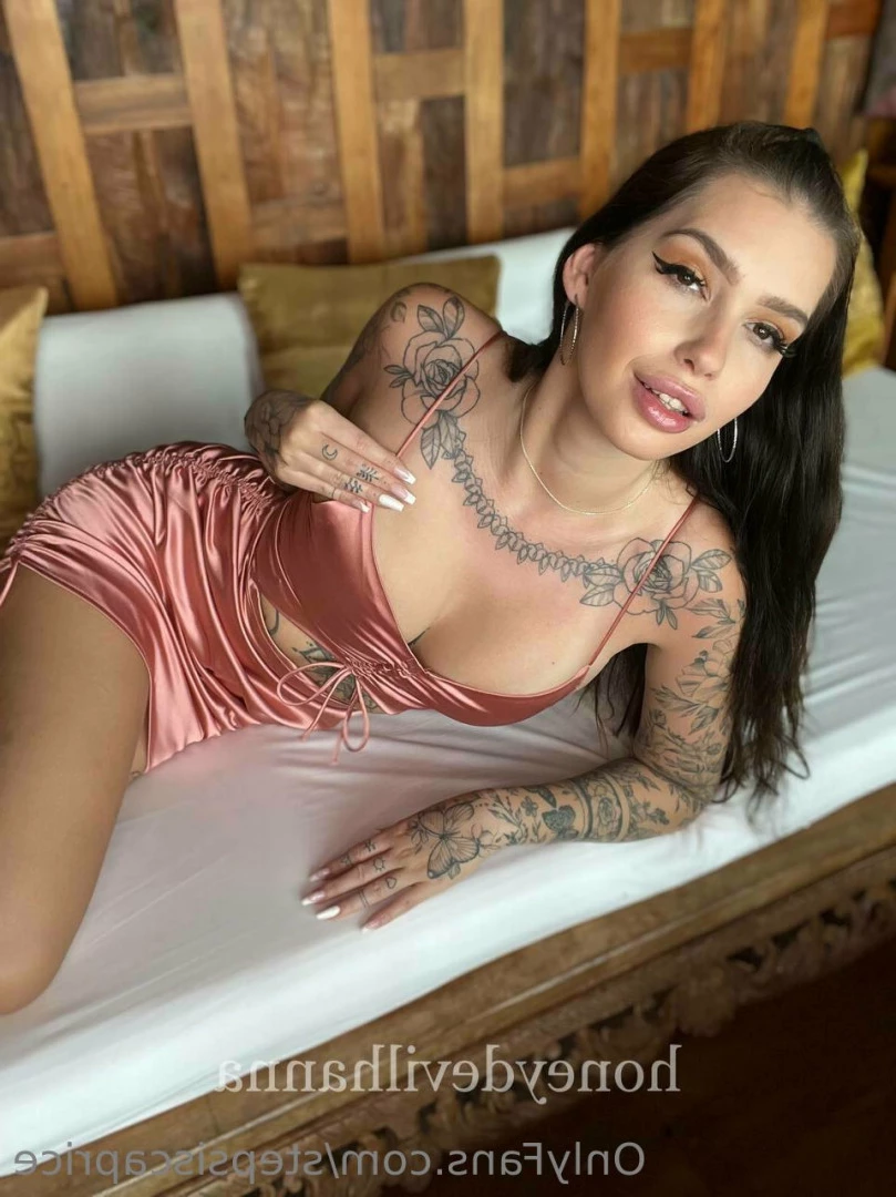 Stepsis Caprice [ stepsiscaprice ] Onlyfans leaked photo 9752376 on Hotleaks.tv