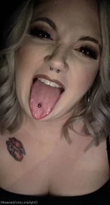 8283914